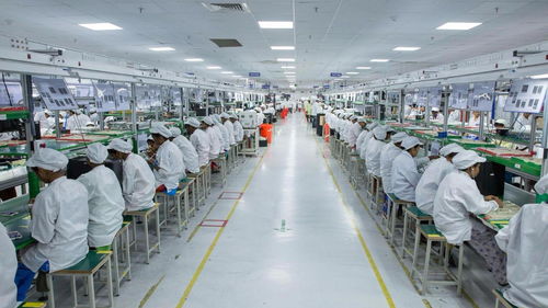 庫(kù)克急啥？八家代工廠撤離后，蘋(píng)果再啟通信設(shè)備銷(xiāo)售轉(zhuǎn)移，背后邏輯何在？