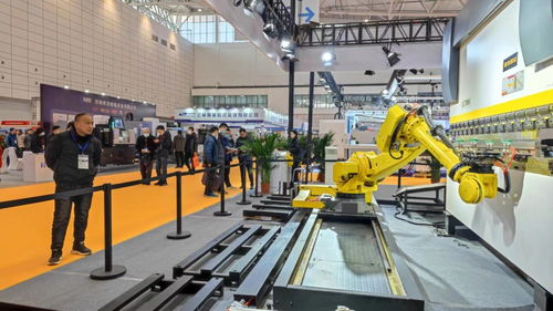 移動(dòng)通信設(shè)備銷(xiāo)售新篇章 全產(chǎn)業(yè)鏈產(chǎn)品集中展示，第十八屆山東裝備博覽會(huì)盛大開(kāi)幕